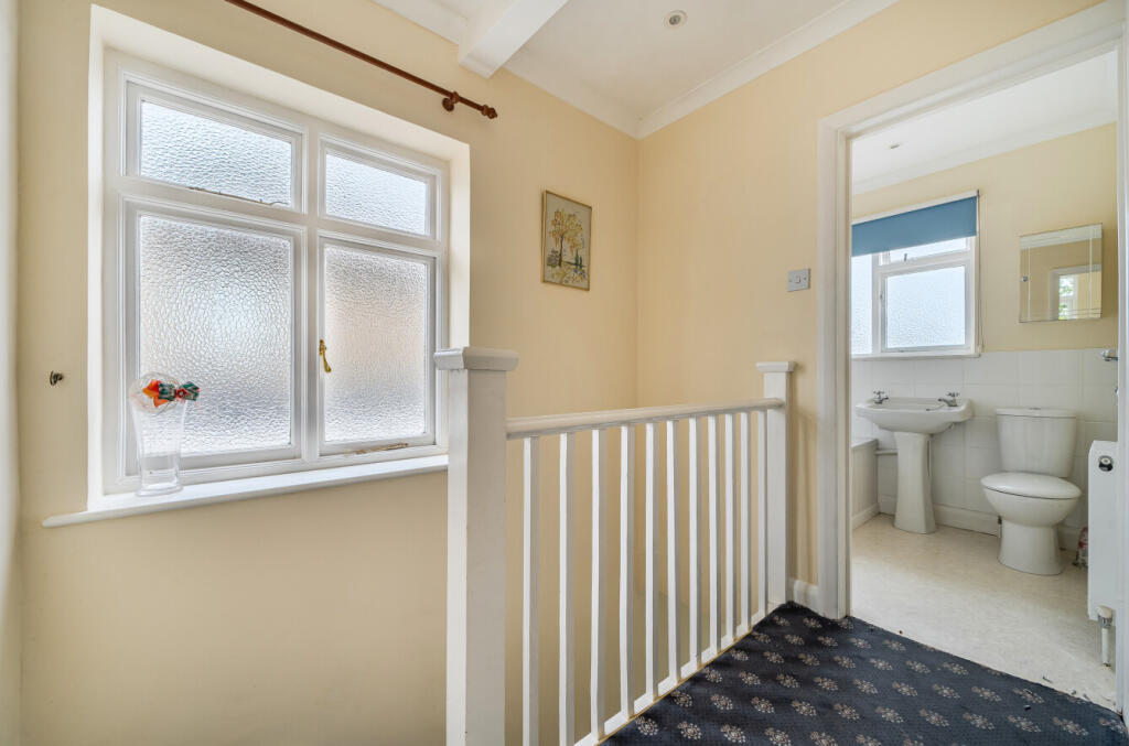 1365048-3-68f0d39...