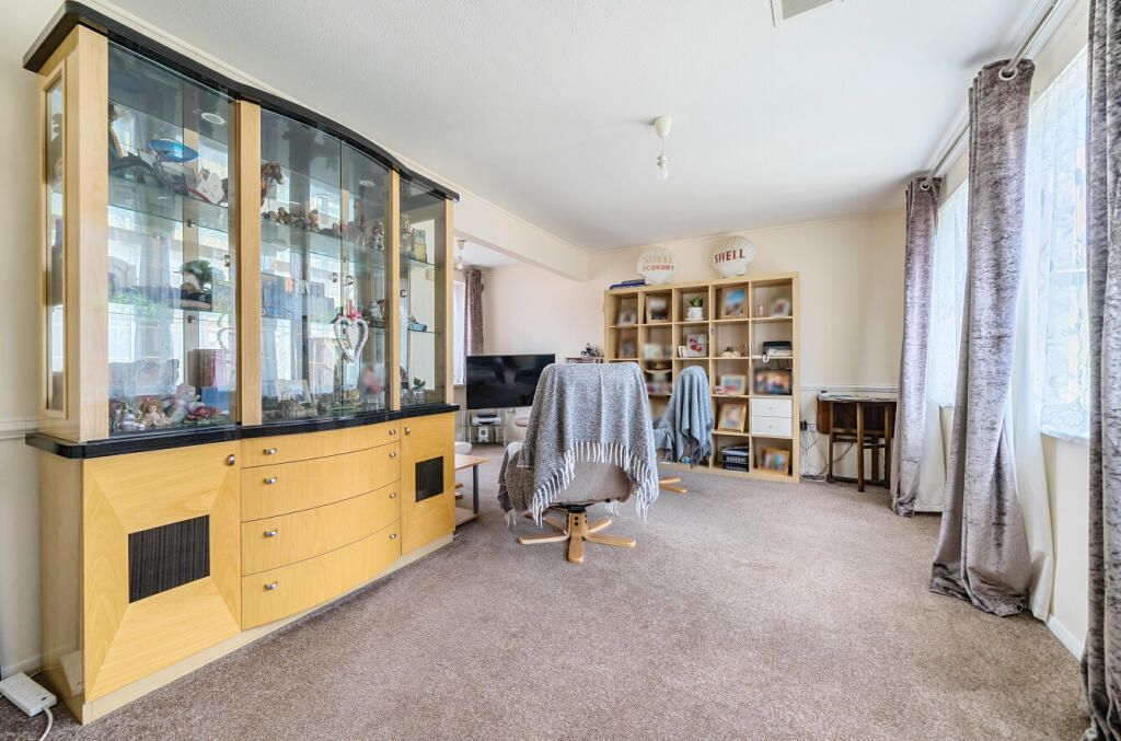 1293329-1-68627bb...