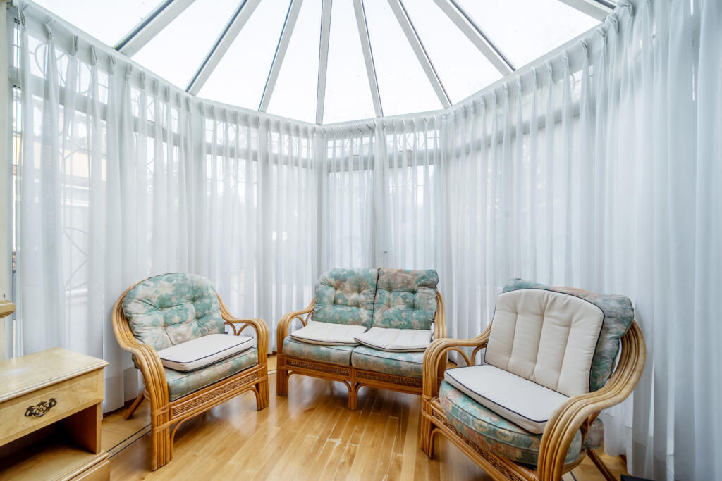 1355329-7-68c8554...