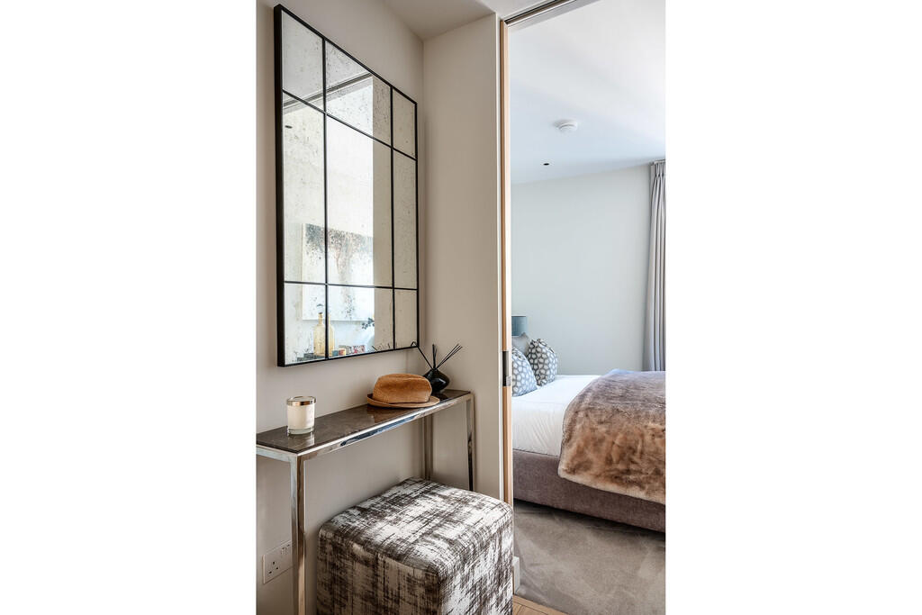 101_Floral_Court_...