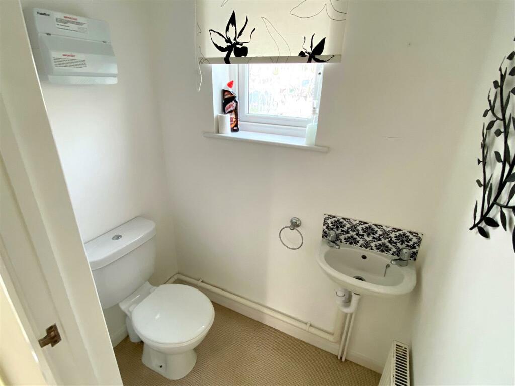 15 Dale Close WC