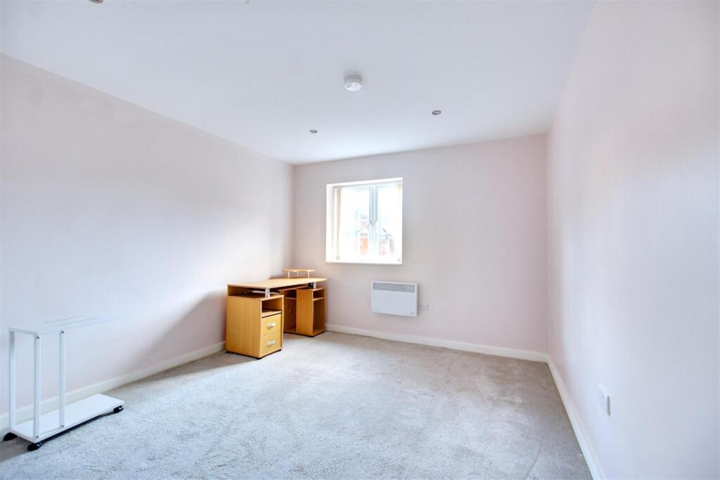 Bedroom 2_1.jpeg