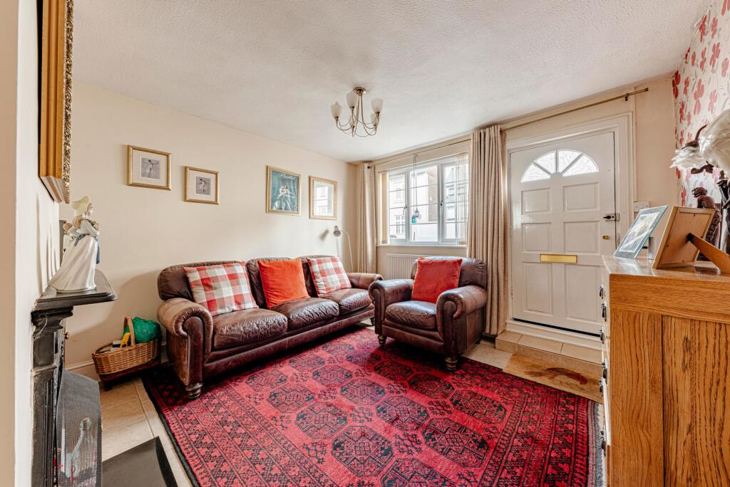 Living Room (2)