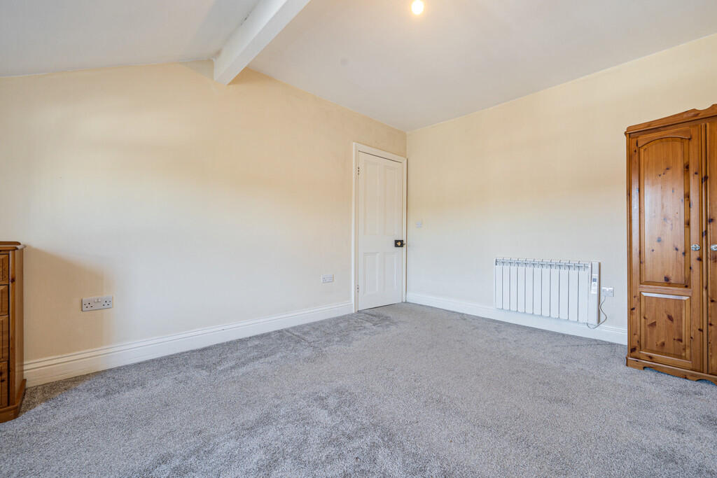 Top Floor Flat 2 ...