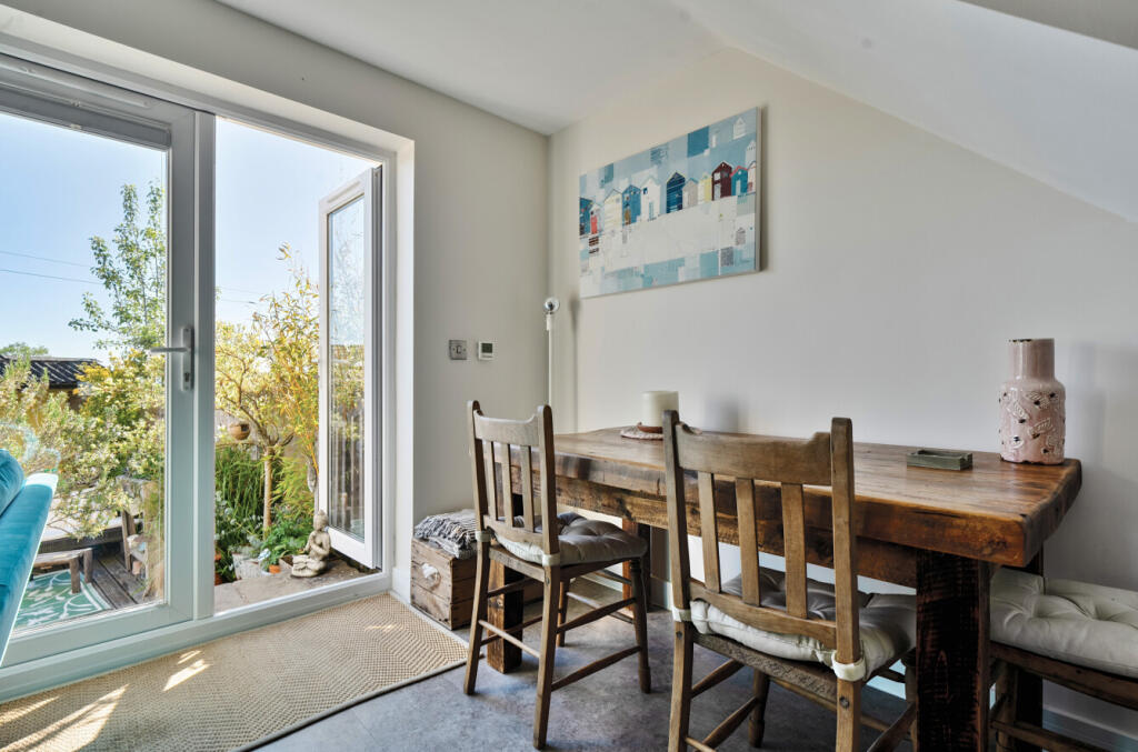 1288534-23-682790...