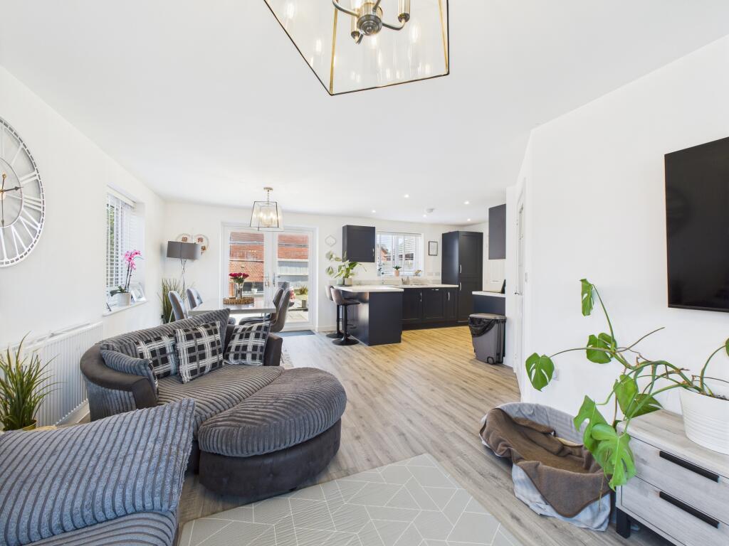 Lounge/Diner/Kitchen