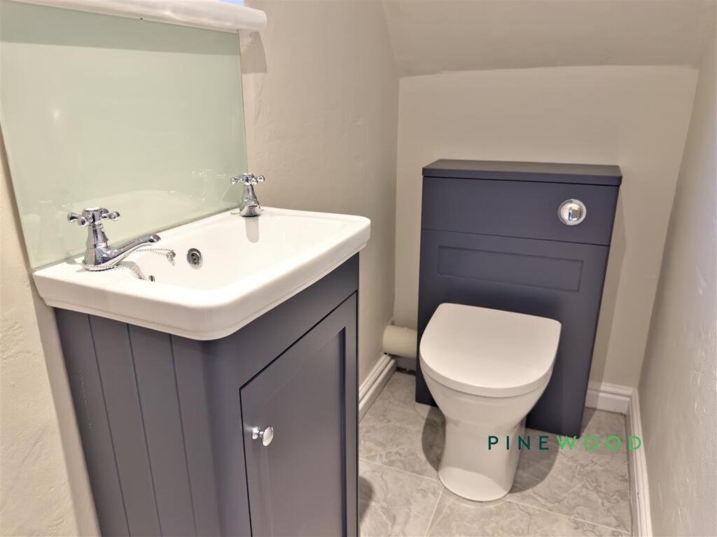 GROUND FLOOR WC