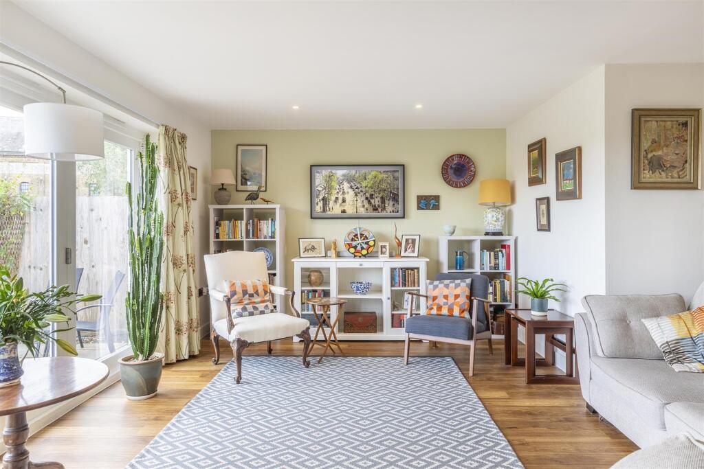 4 Chambers Warf-14 copy.jpg