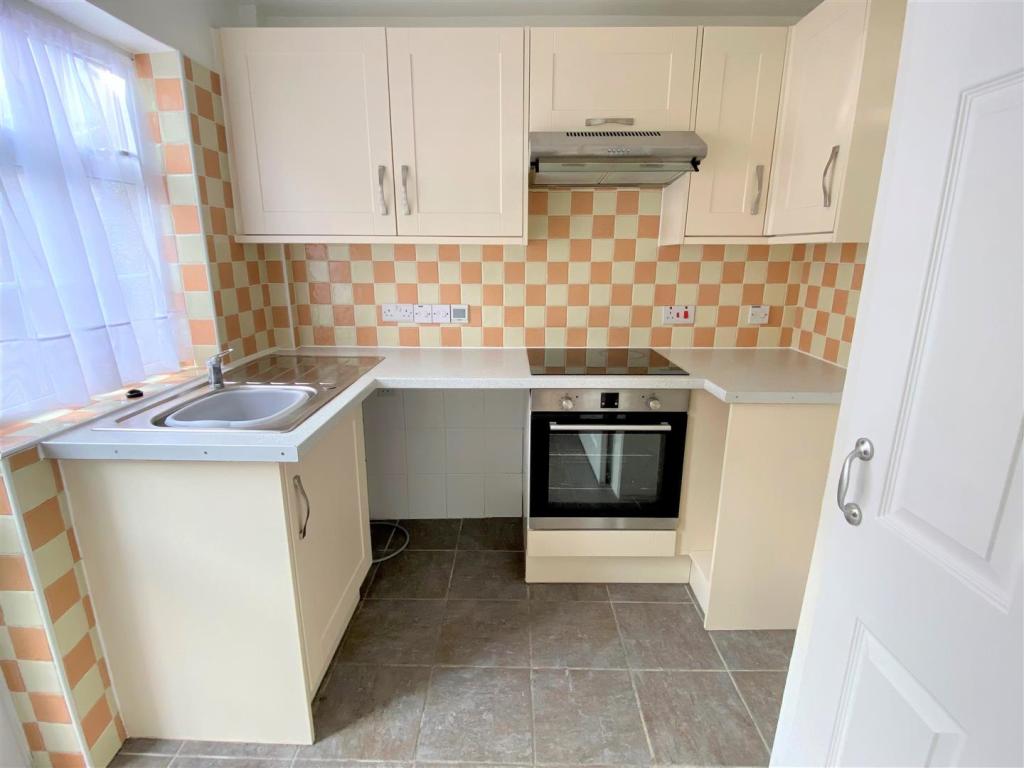The Cottage, 72-74 Fore Street Kitchen