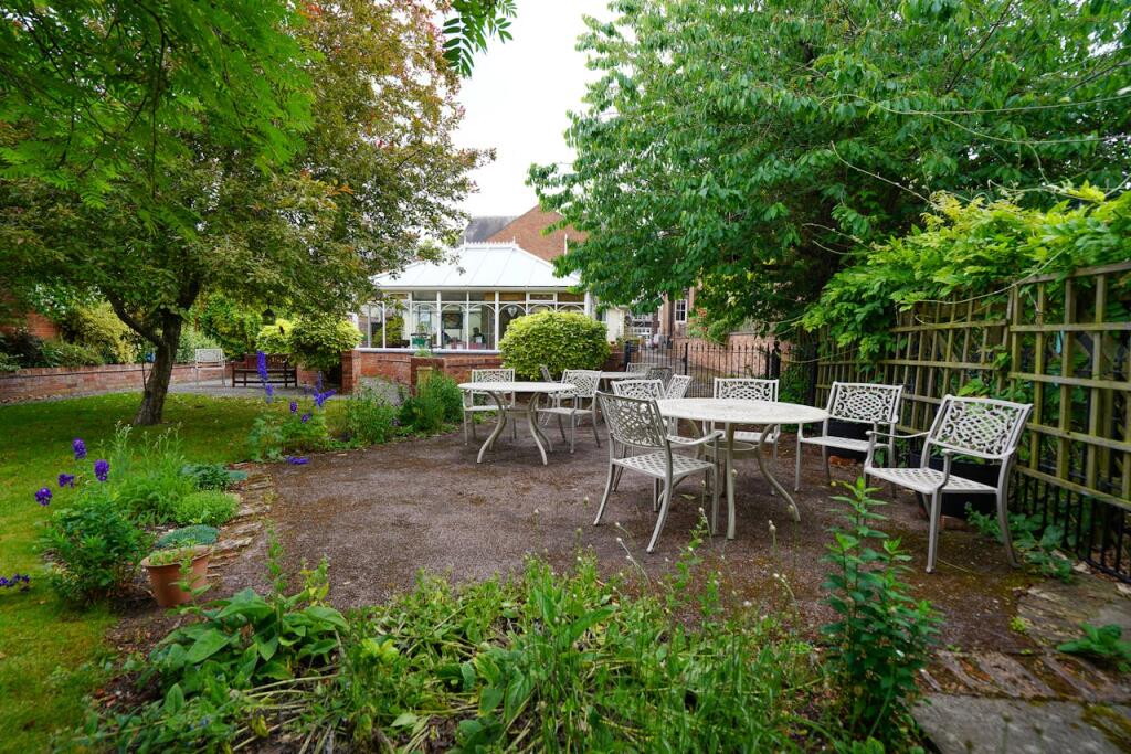 Adelaide House 98.jpg