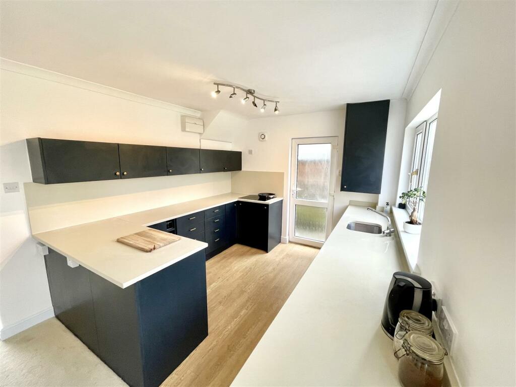 DINING - KITCHEN