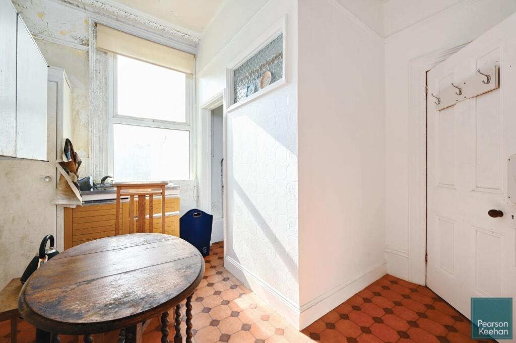 144 Springfield Road, bn1 (4).jpg