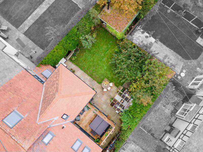 Garden overhead