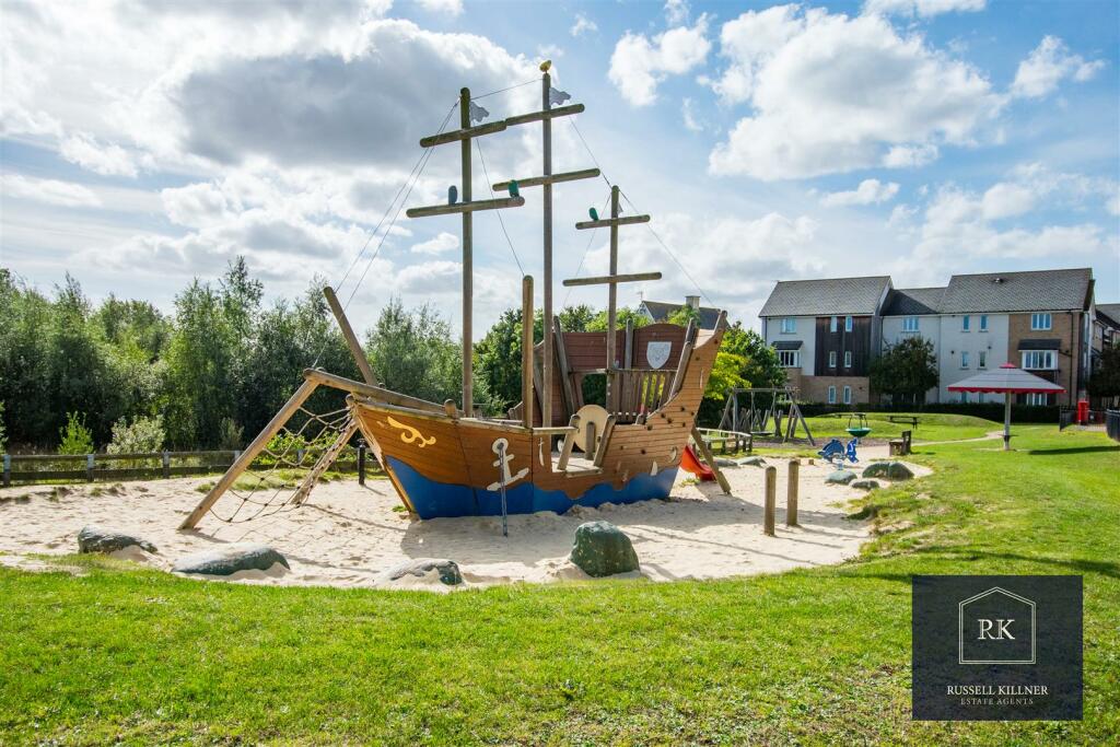 Loves Farm Play area.