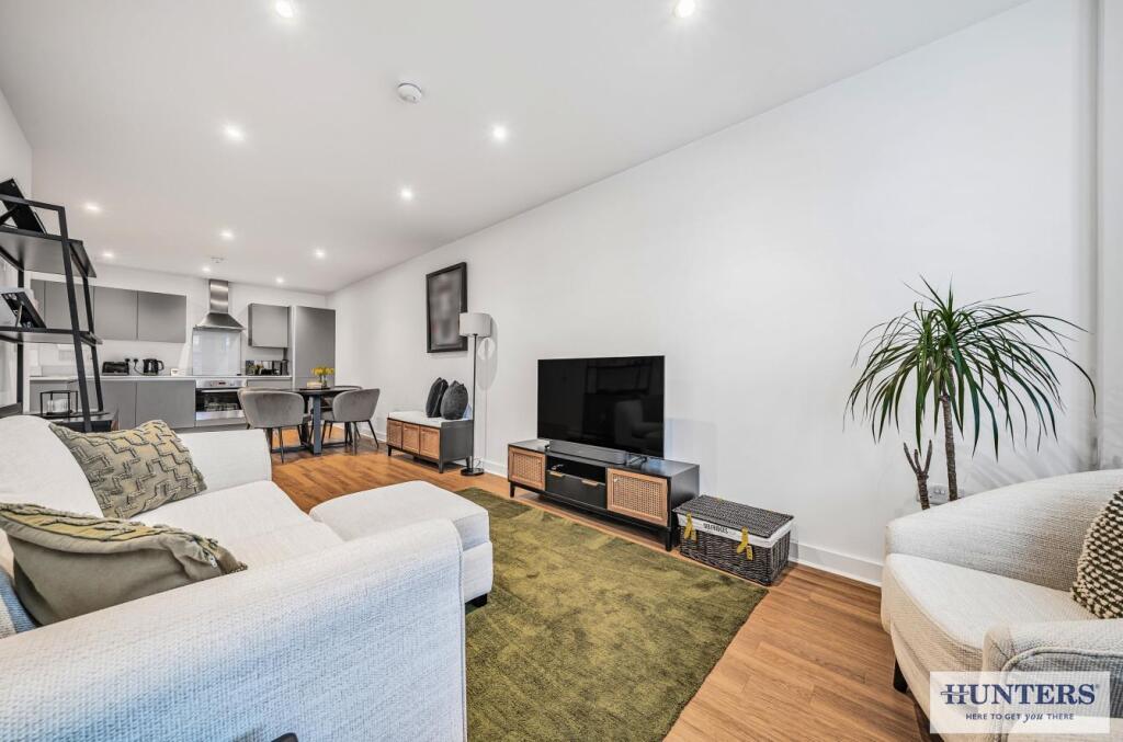 Lounge/Diner/Kitchen View 2