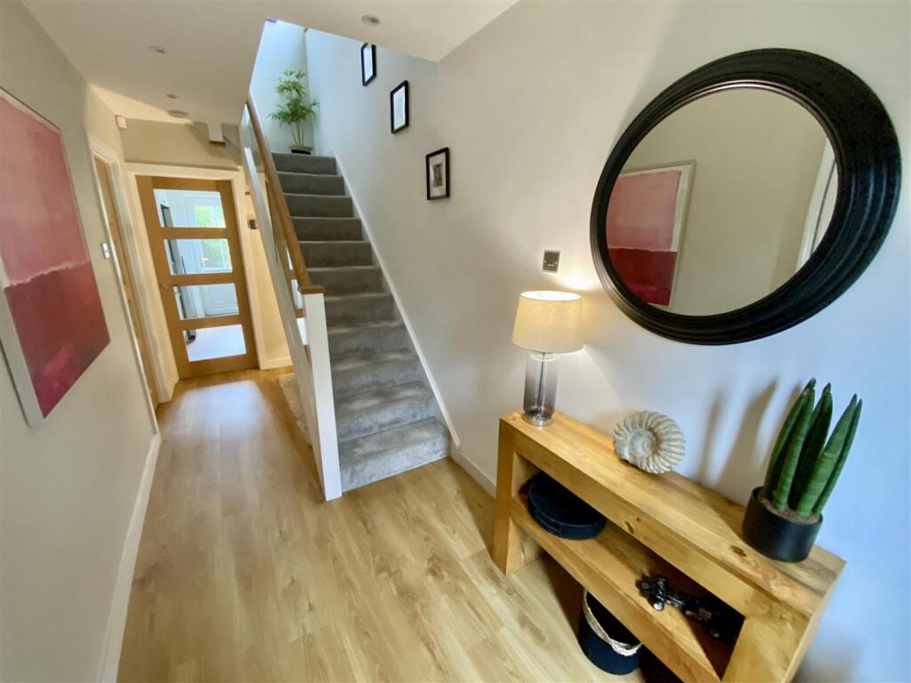 Bramleys Estate Agents - Fernhurst Road - Mirfield