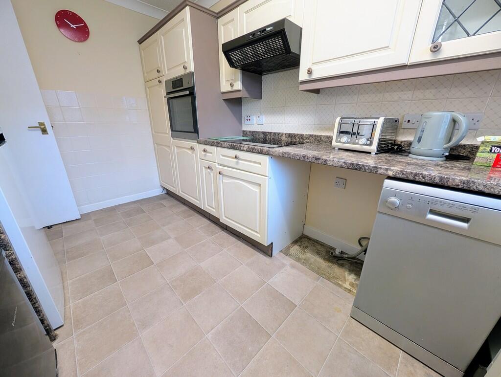 PXL_20251119_1015...