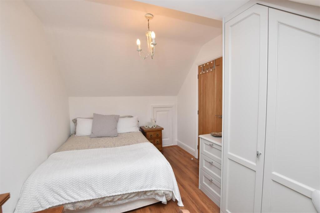 BEDROOM 3 (FRONT)