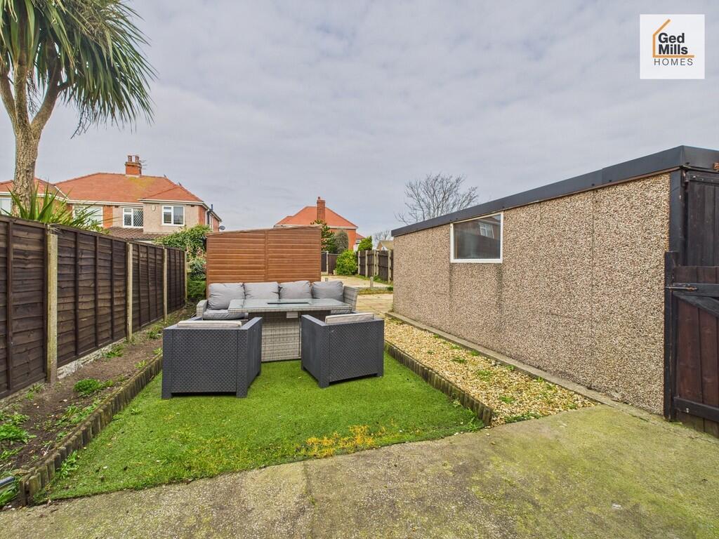 CAM04261G0-PR0032...