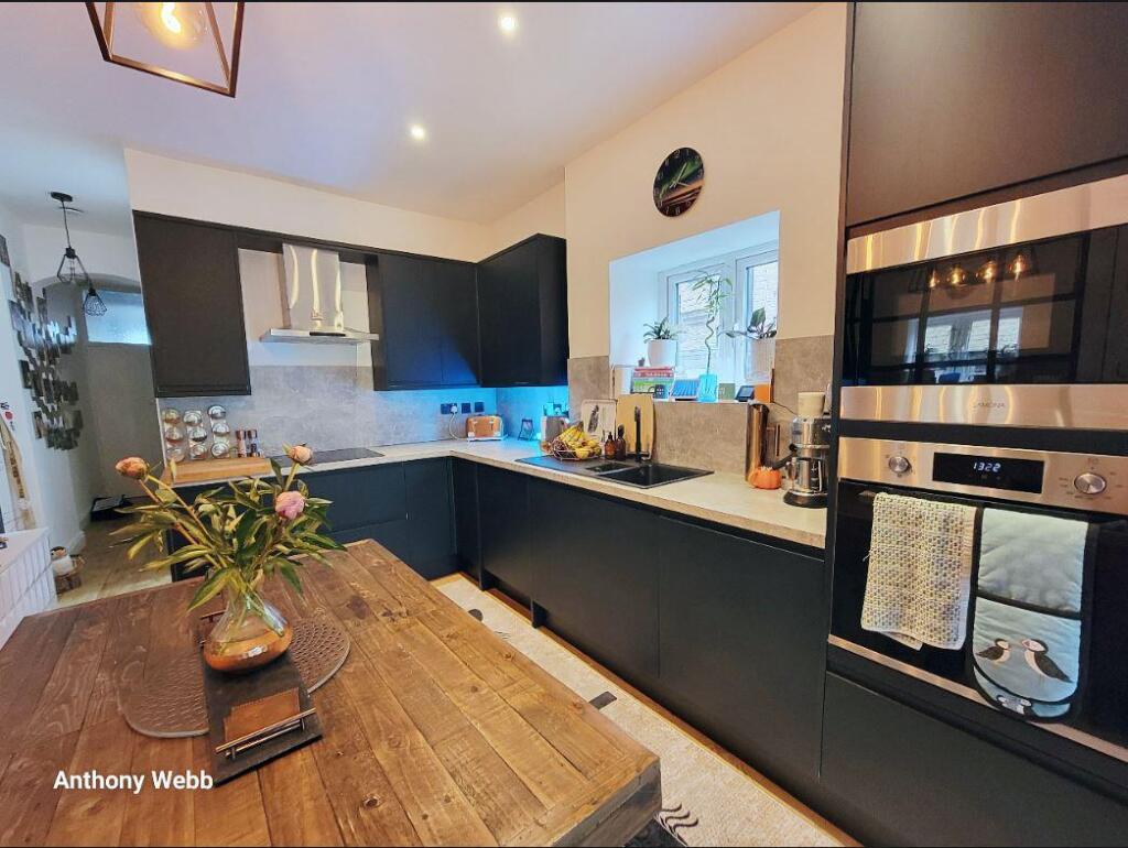 kitchen dining space