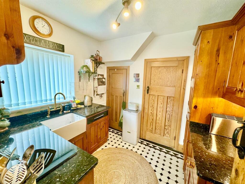 PHOTO-2024-09-12-07-25-07 (4).jpg