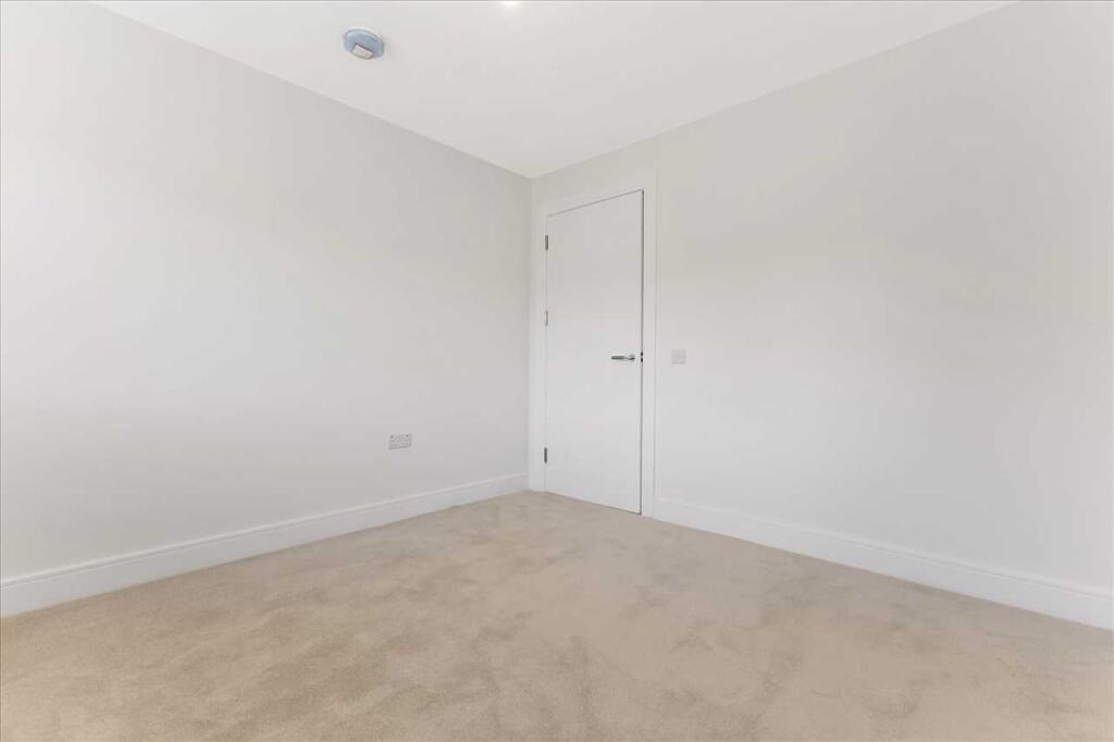 Bedroom (2)