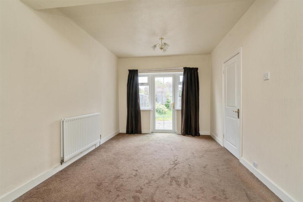 35 Yoxall Road_12.jpg