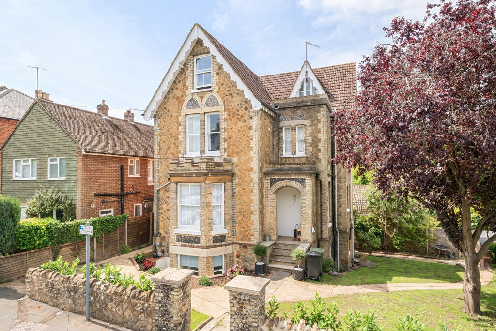 1310826-1-685145b...