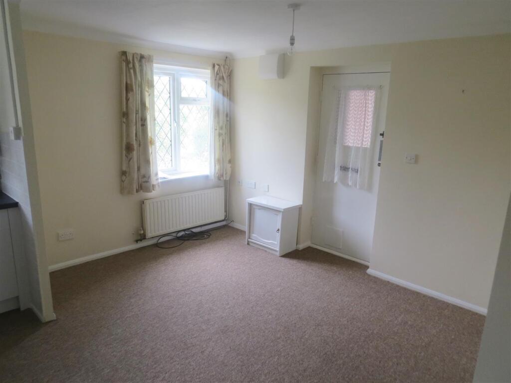 livingroom.jpg