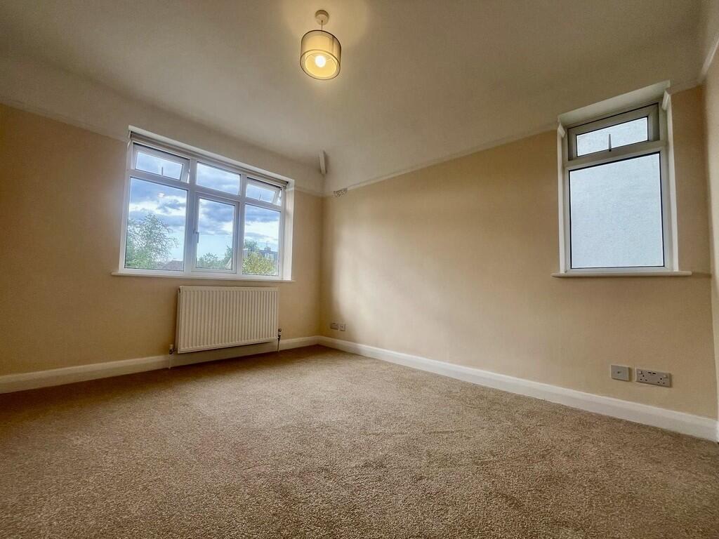 dc5b16f6-b63f-4d5...