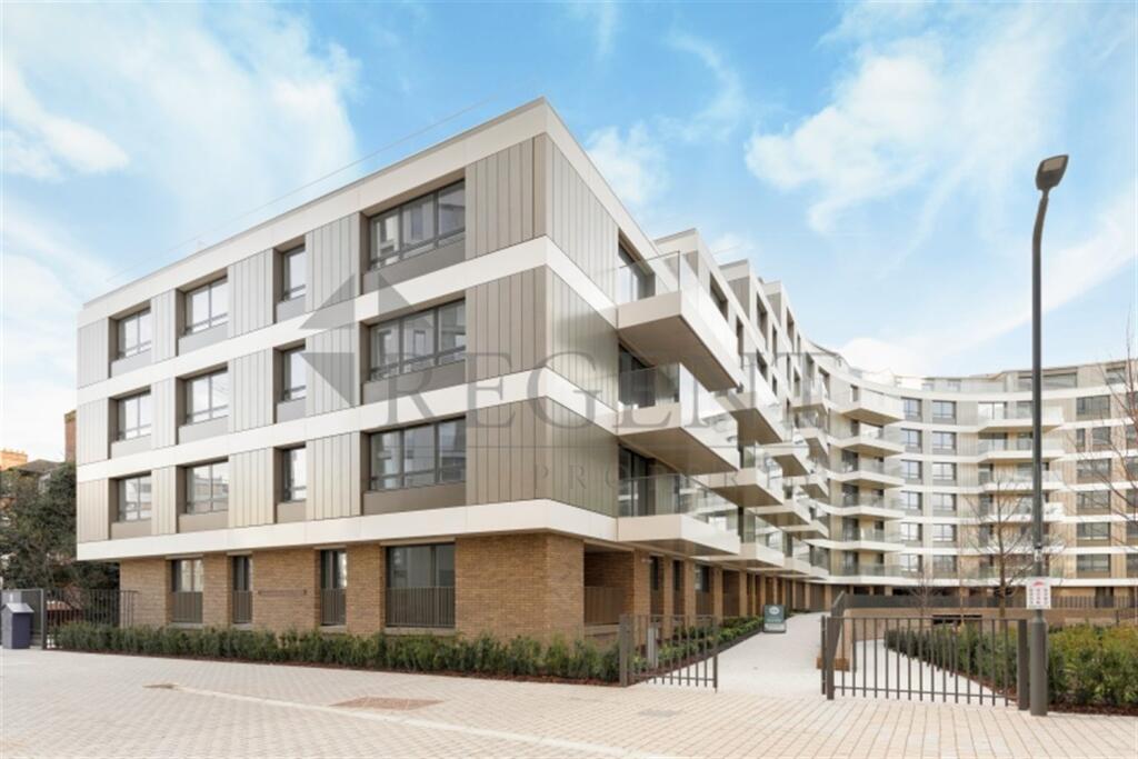 Maclaren Court