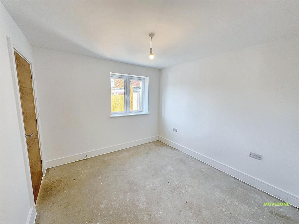 PHOTO-2025-08-22-11-26-40 4.jpg