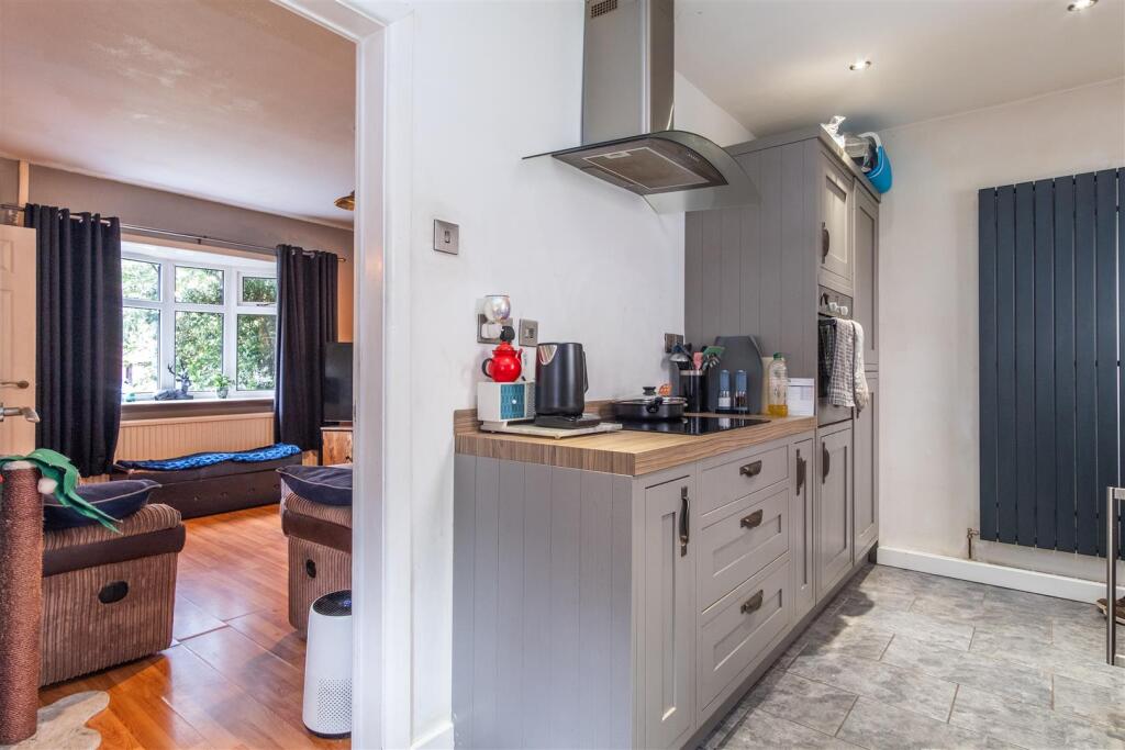 Kitchen/Breakfats Room