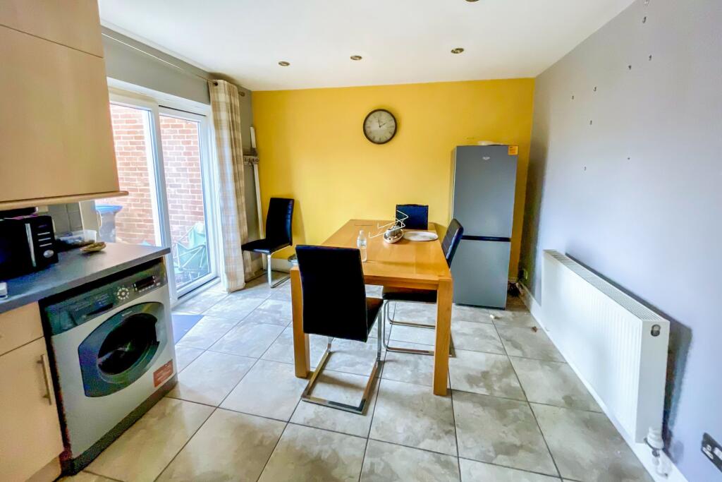 28 Chatton Close, Chester Le Street, County Durham, DH2 3HU