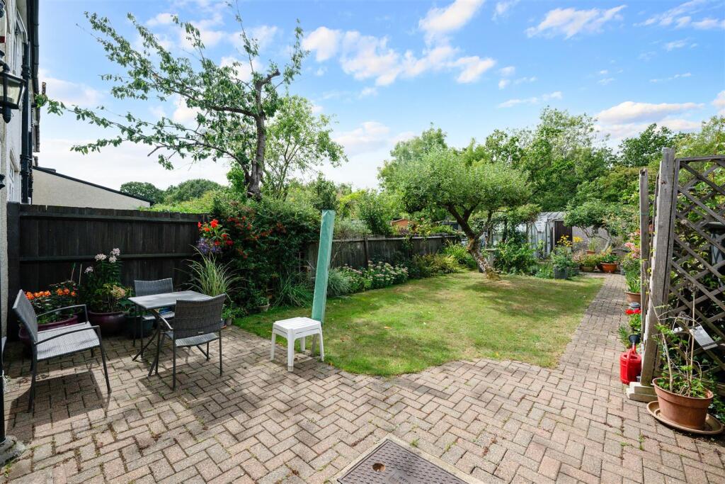 STONELEIGH AVENUE, 162- (2).jpg