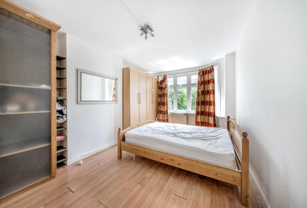 1-1296893-2-682b3...