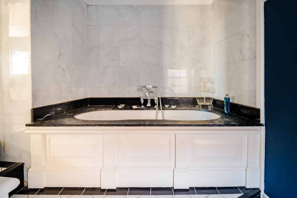 266484 - PH-hr-38.jpg