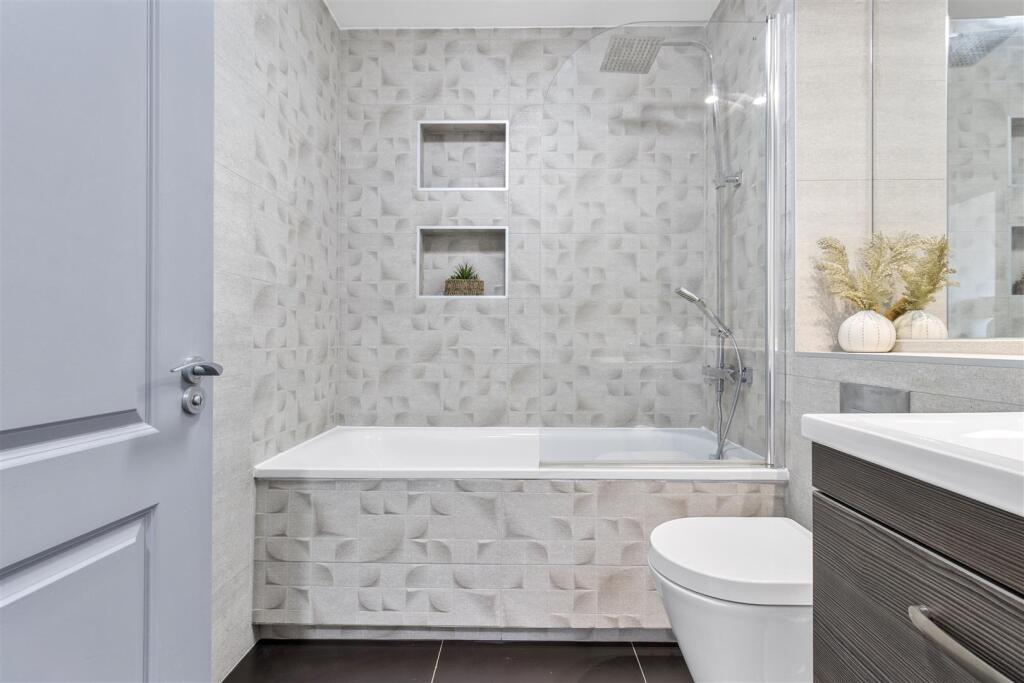 bathroom #2.jpg