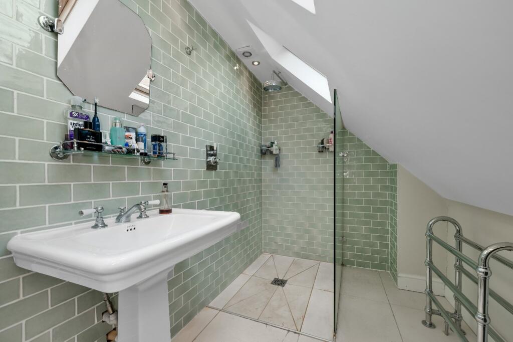 Bedroom Two En Suite