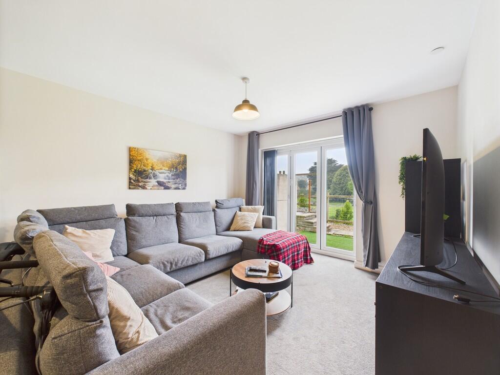 CAM02089G0-PR0506...