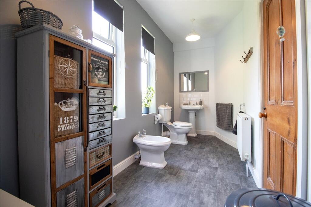 Main Family Bathroom
