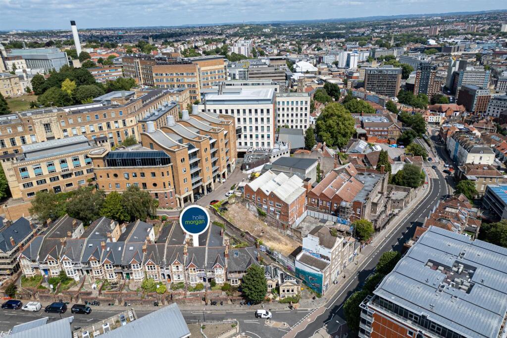 97 Woodland Road, Redland, Bristol BS8 1US | Freeh