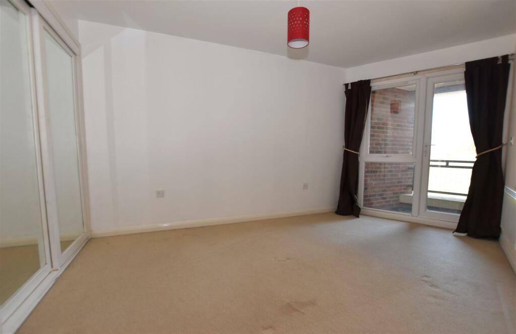 Bedroom .jpg