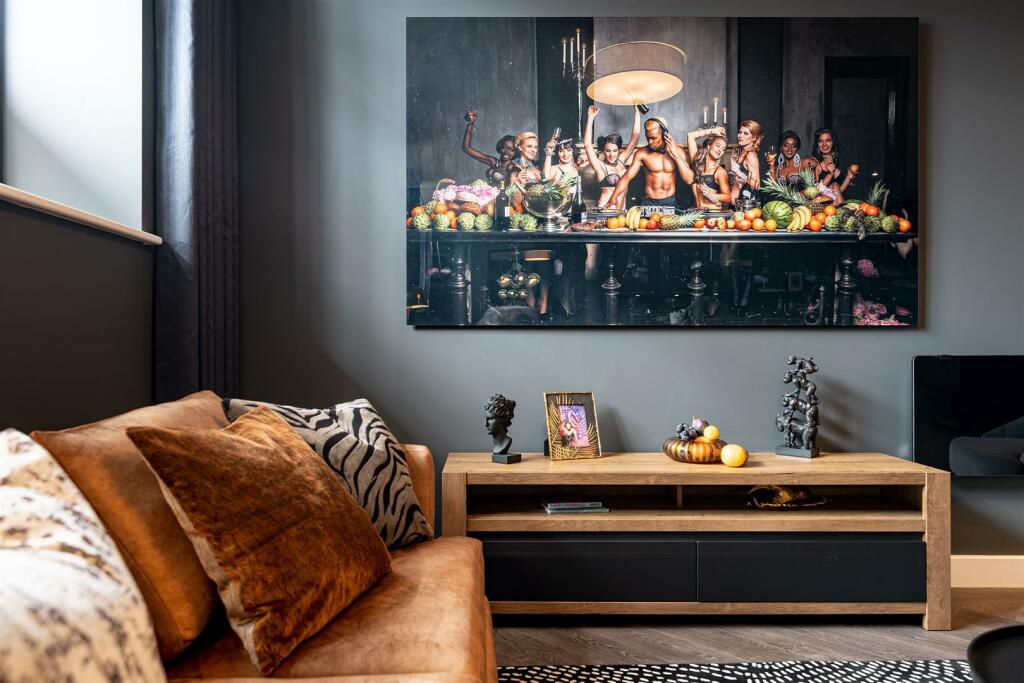 Priory House Showhome - by Ralph Media Group 09130