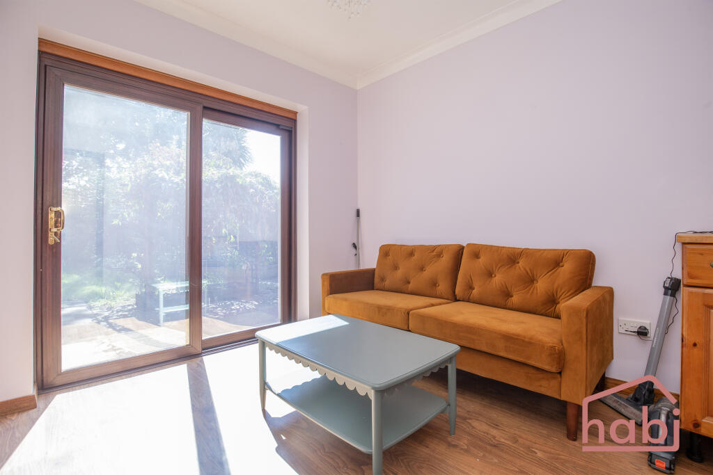 lounge 2