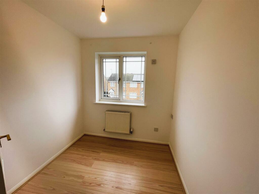 bedroom3.jpg