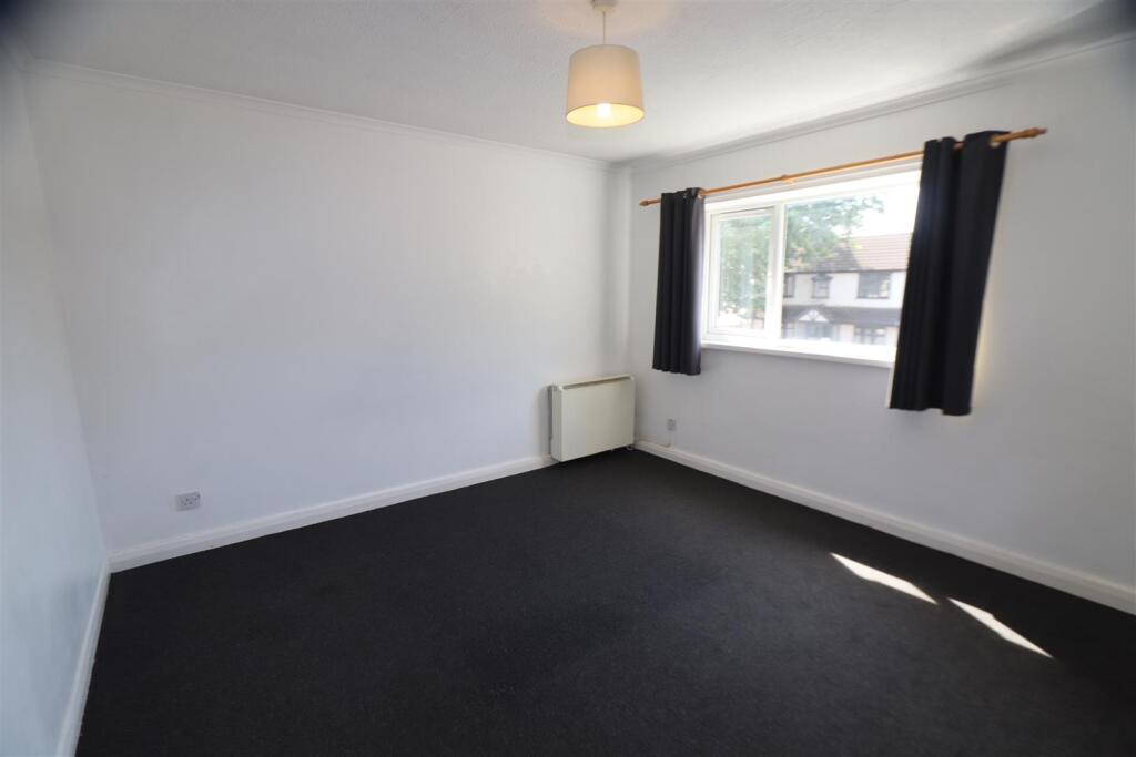 Bedroom.JPG