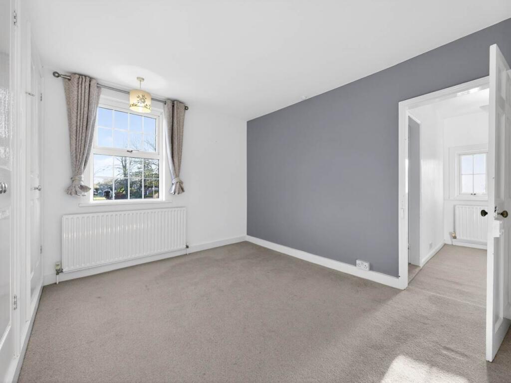 Bedroom 4 (2)