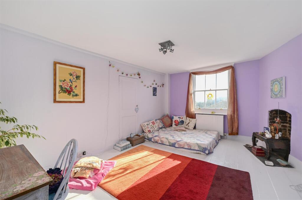 11 Hill Street TN34 (37).jpg