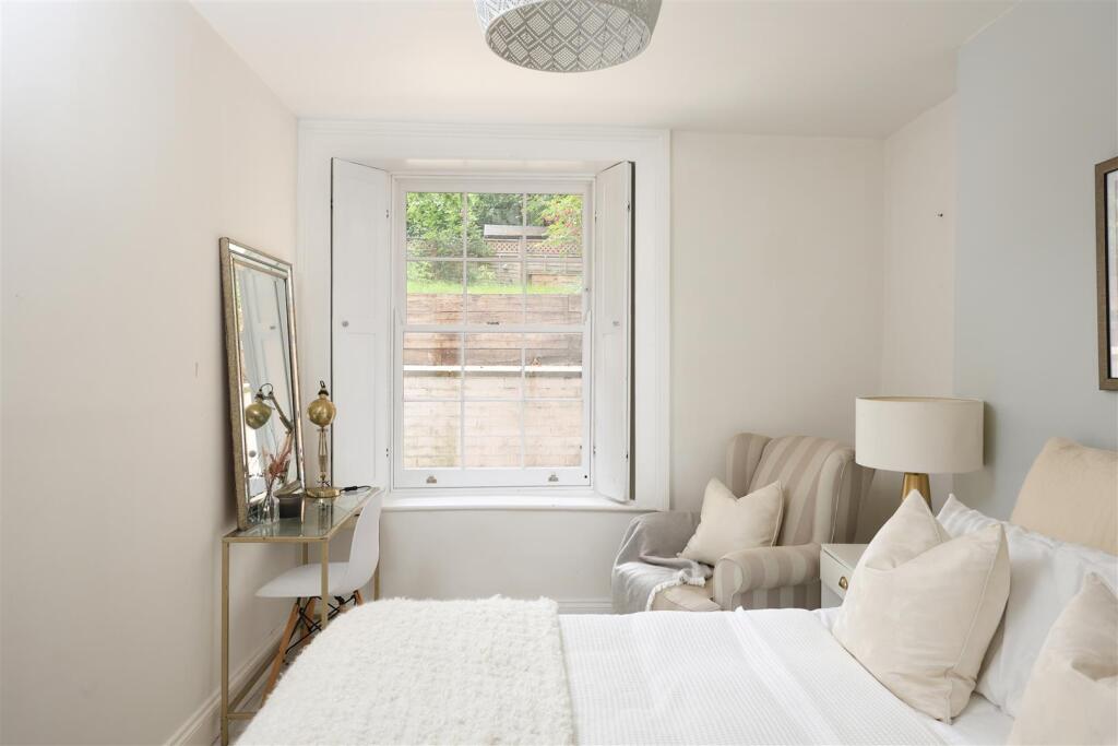 GF 139 Redland Road 16.JPG